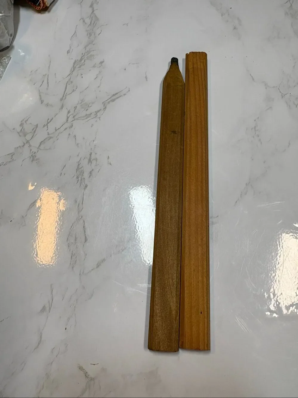 Vintage Flat Carpenter’s Pencils Wood Construction Marking Pencils Lot of 2